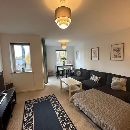 Etihad Fc 2Br Apartment With Water View Манчестър Екстериор снимка