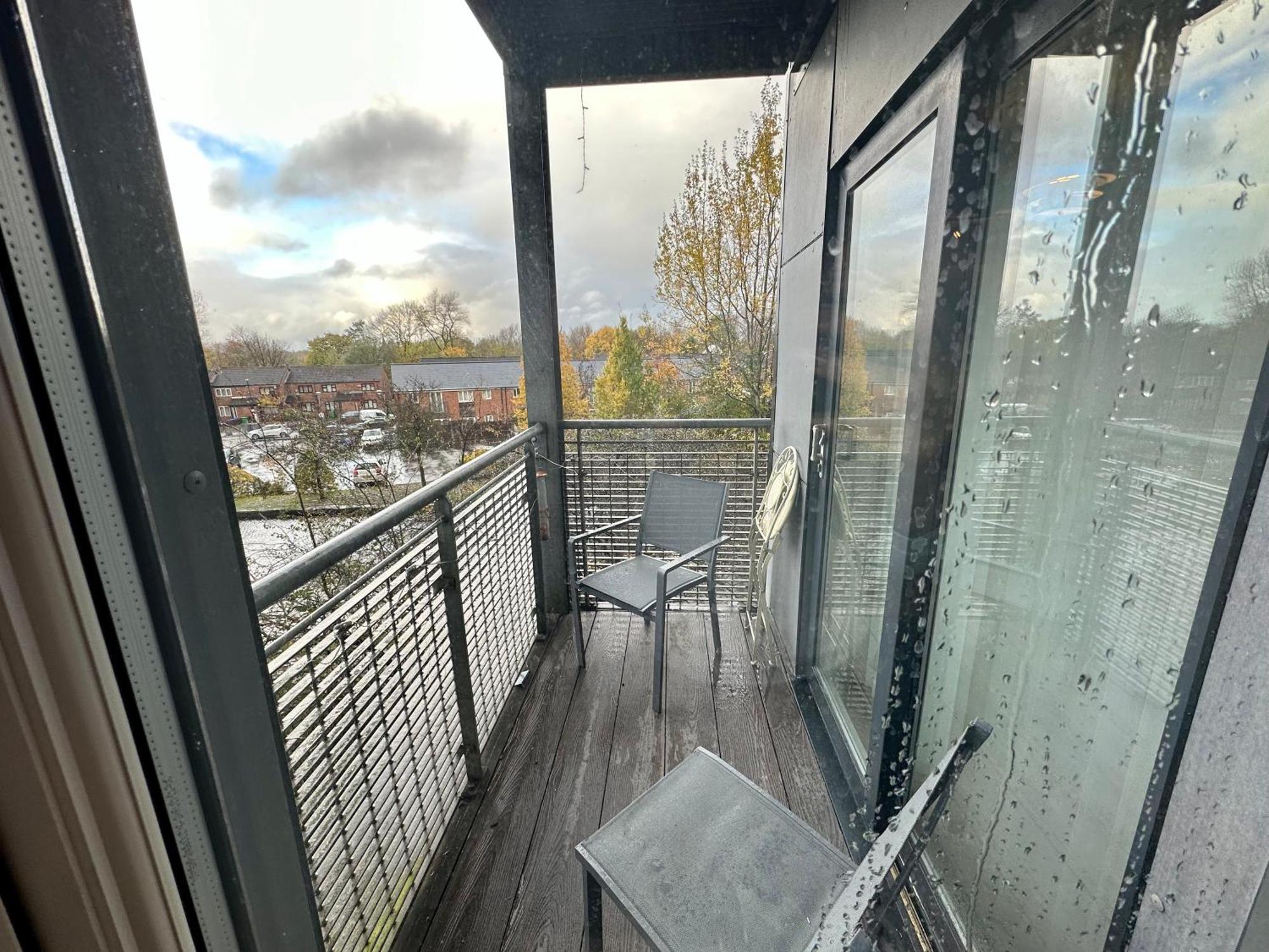 Etihad Fc 2Br Apartment With Water View Манчестър Екстериор снимка